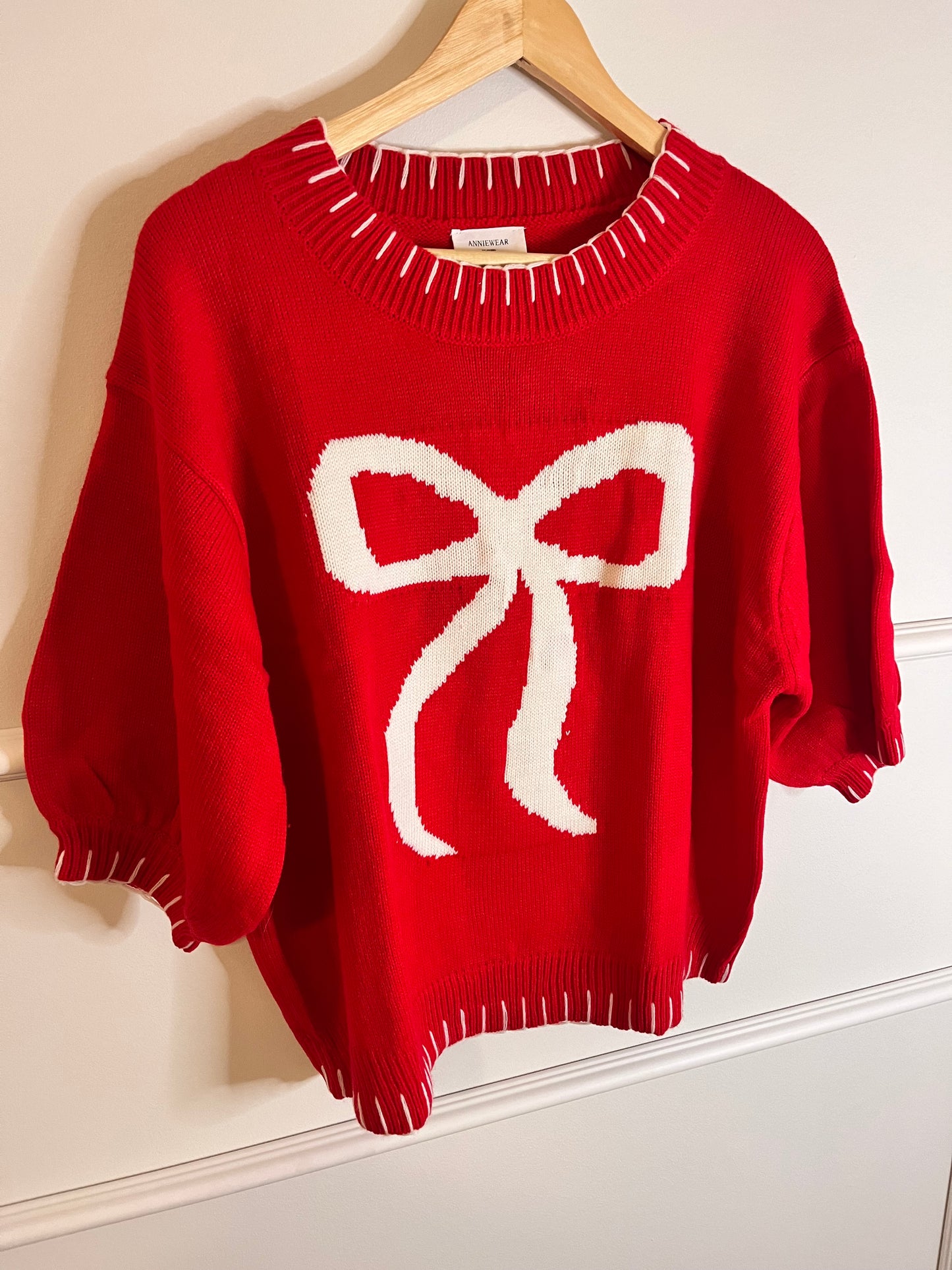 Bow sweater