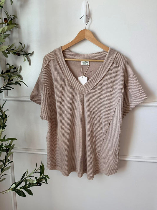 Oat V-Neck Tee