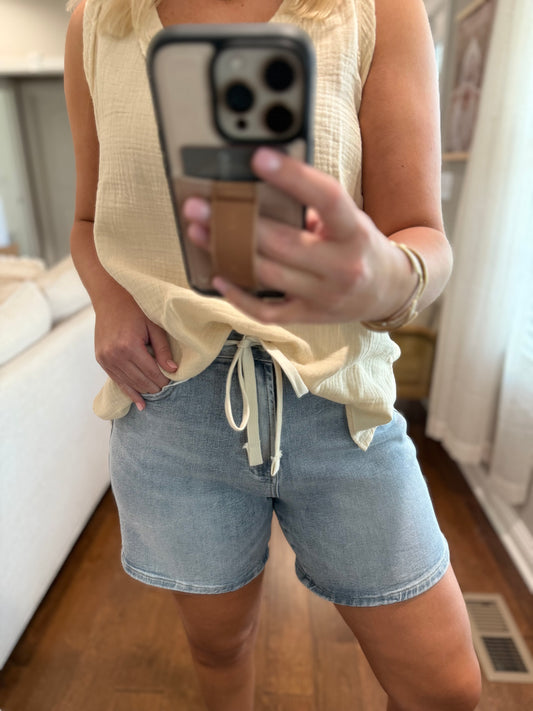 Comfort Stretch Denim Shorts