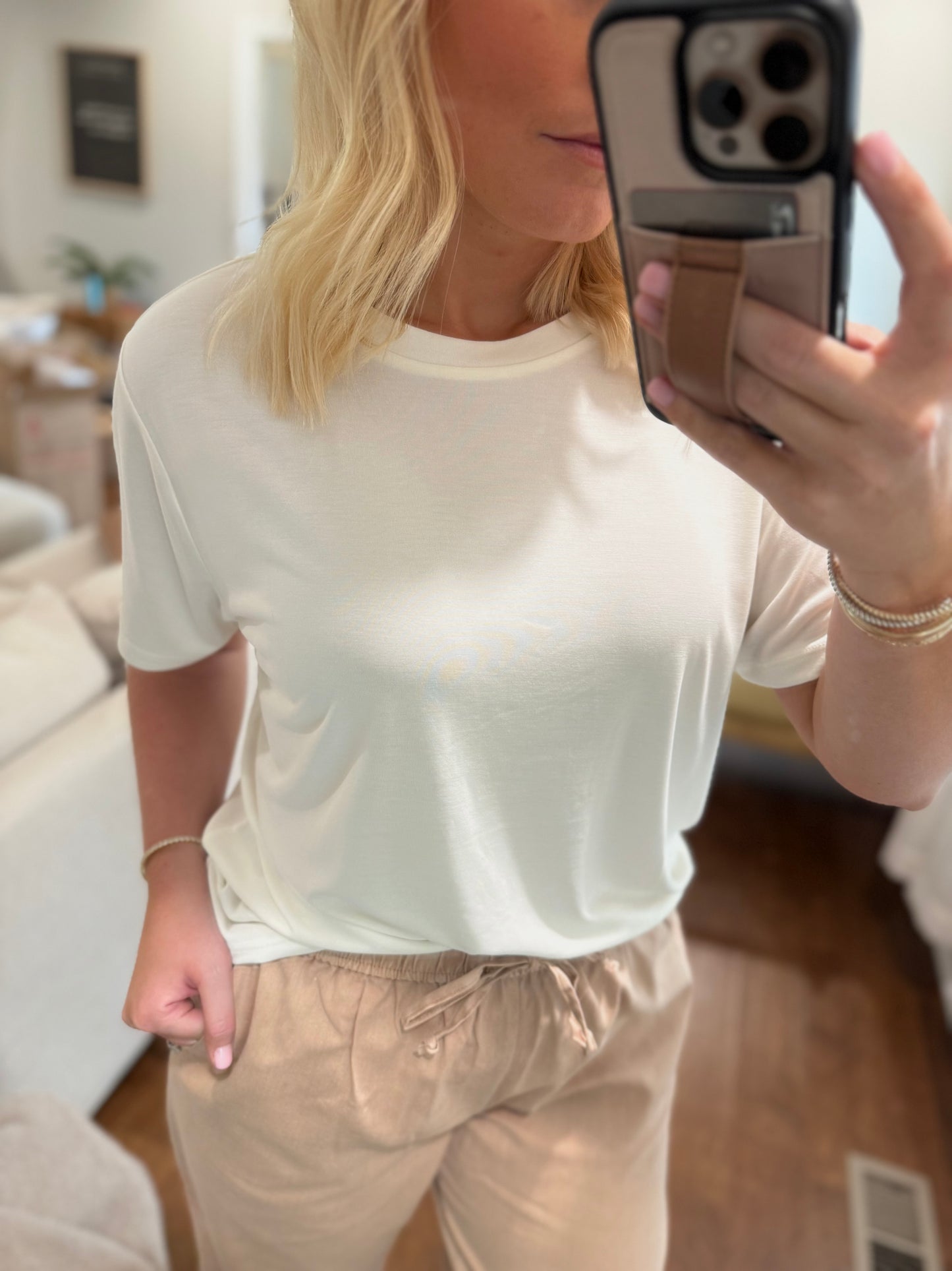 Off-White Basic Tee